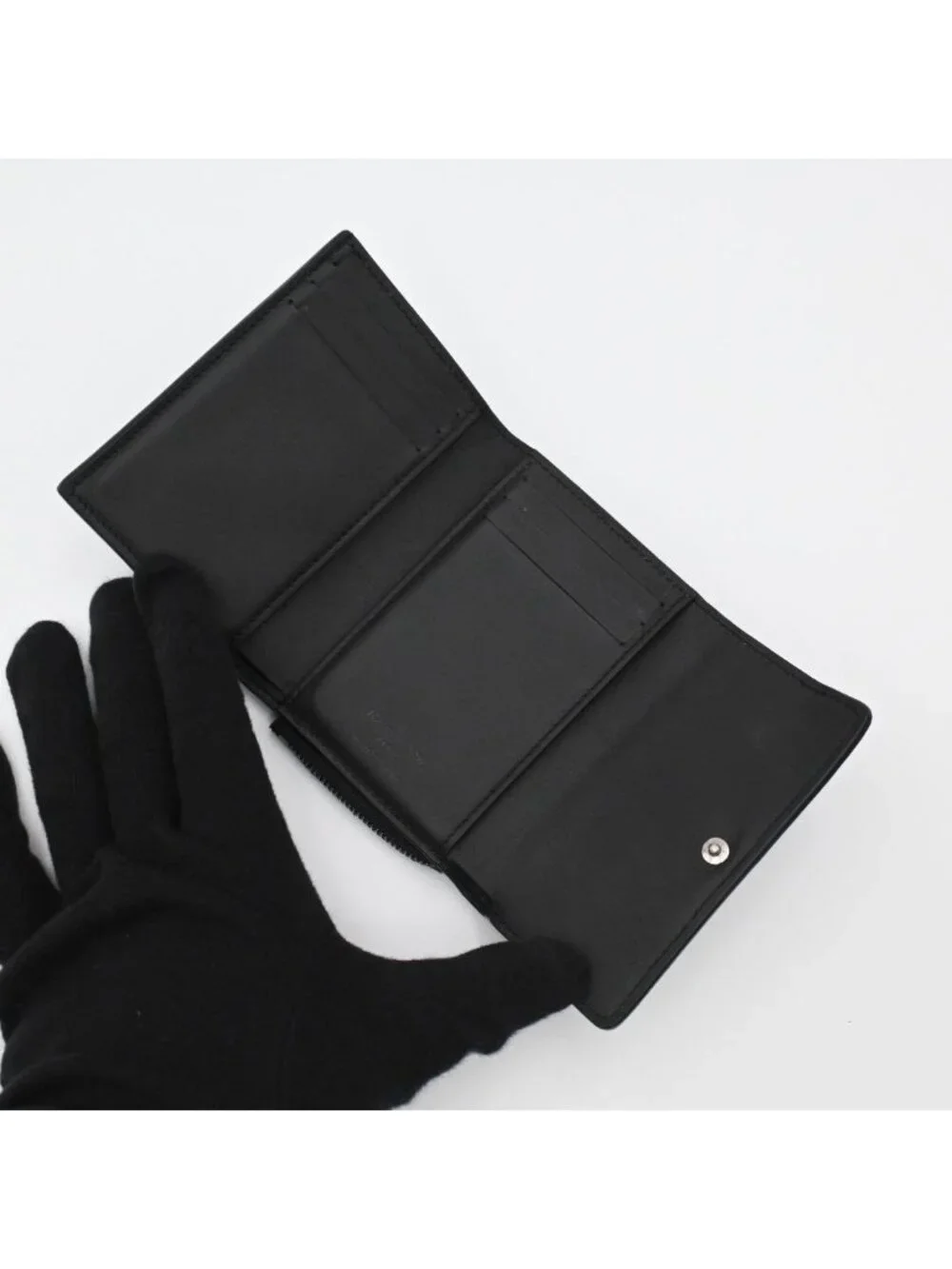Louis Vuitton Portefeuille Pilot Trifold Wallet Black Taurillon